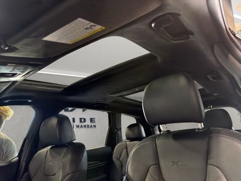 Used 2023 Kia Telluride SX Prestige X-Line AWD/4WD image 3