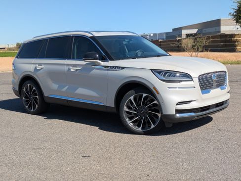 Used 2023 Lincoln Aviator Reserve w/ Equipment Group 201A image 37