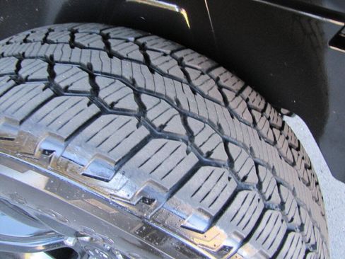 Used 2023 RAM 1500 Warlock AWD/4WD image 30
