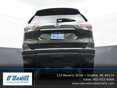 Used 2015 Nissan Rogue SL AWD/4WD image 11