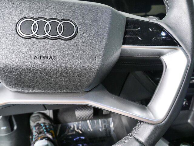 Used 2025 Audi Q6 e-tron Premium Plus AWD/4WD image 9