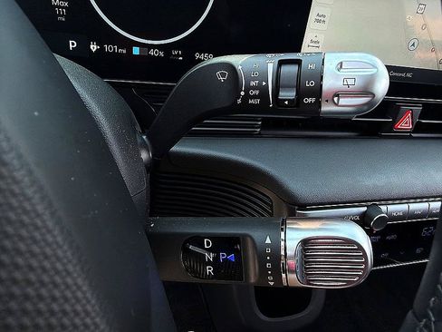 Certified 2025 Hyundai Ioniq 5 SE RWD image 19