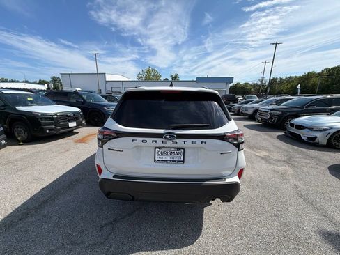 Used 2025 Subaru Forester Touring AWD/4WD image 7