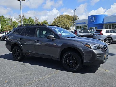Used 2023 Subaru Outback Wilderness AWD/4WD image 7