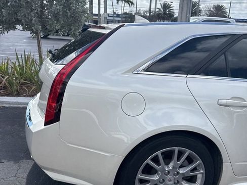 Used 2012 Cadillac CTS Performance w/ Performance Luxury Package image 6