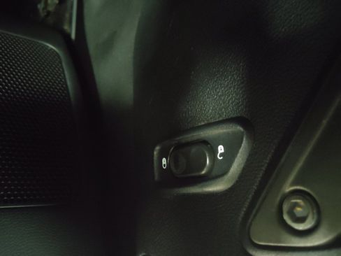 Used 2017 Jeep Wrangler Unlimited Sport AWD/4WD image 27