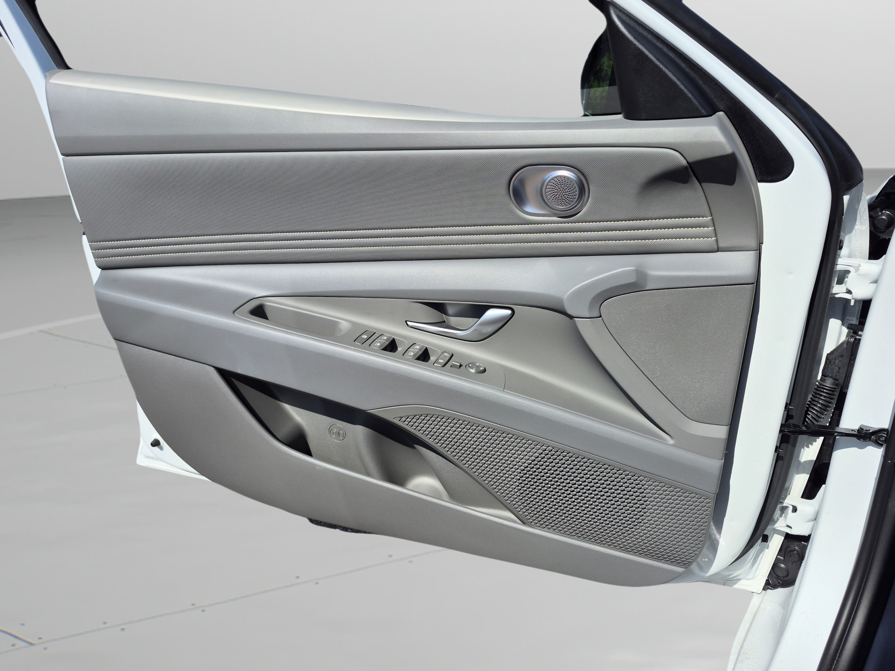 Certified 2026 Hyundai Elantra Sport FWD image 21