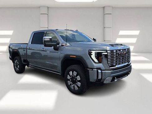 New 2025 GMC Sierra 2500 Denali w/ Denali Reserve Package image 7
