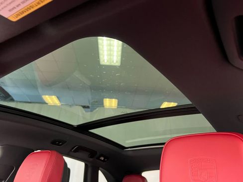 New 2026 Porsche Macan S image 32