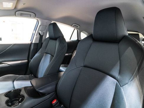 Certified 2024 Toyota Venza LE AWD/4WD image 6