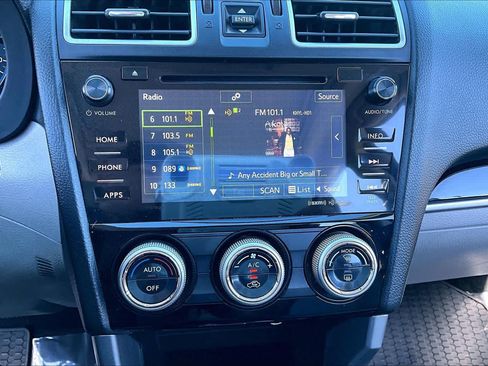 Used 2017 Subaru Forester 2.5i Limited w/ Popular Package #2 AWD/4WD image 34