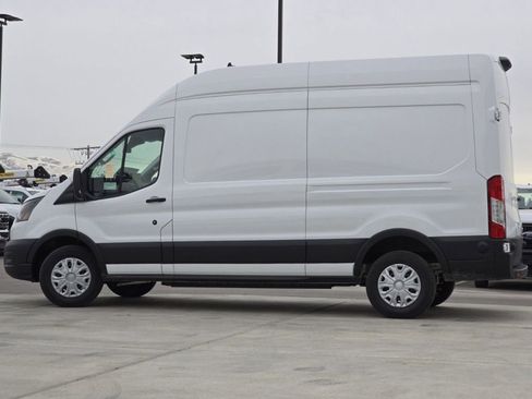 Used 2024 Ford E-Transit 148 High Roof image 18