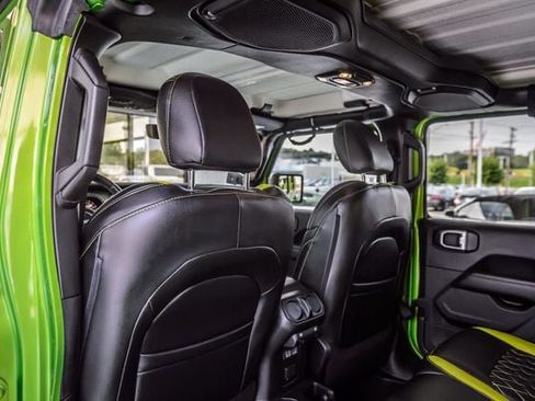 Used 2019 Jeep Wrangler Unlimited Sahara AWD/4WD image 49