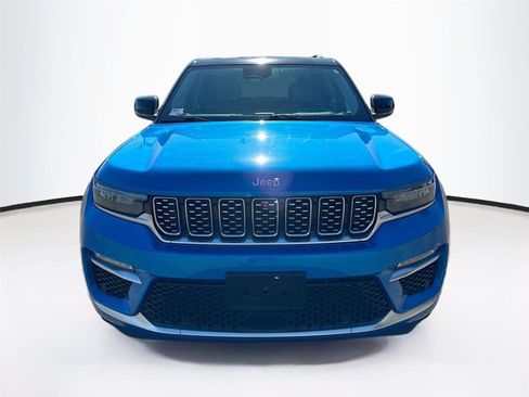 Used 2022 Jeep Grand Cherokee Summit image 3