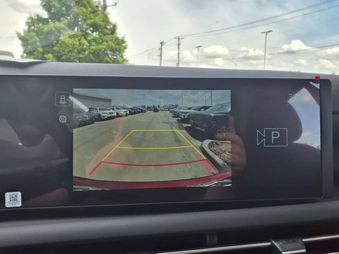 New 2025 Hyundai Tucson SE image 7