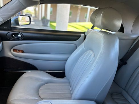 Used 2003 Jaguar XK8 Convertible image 31