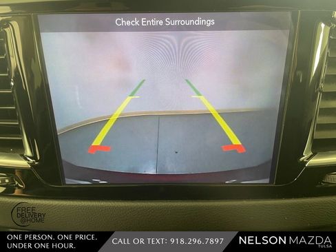 Used 2019 Chrysler Pacifica Touring-L Plus image 28