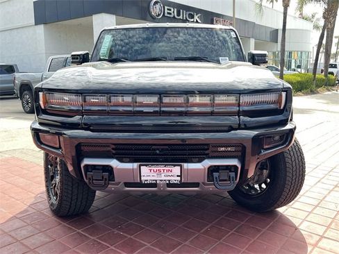 New 2026 GMC Hummer EV 4x4 Crew Cab image 8