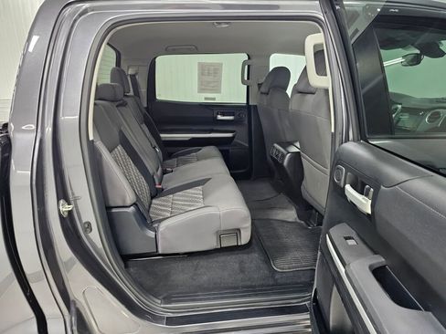 Used 2018 Toyota Tundra SR5 image 18