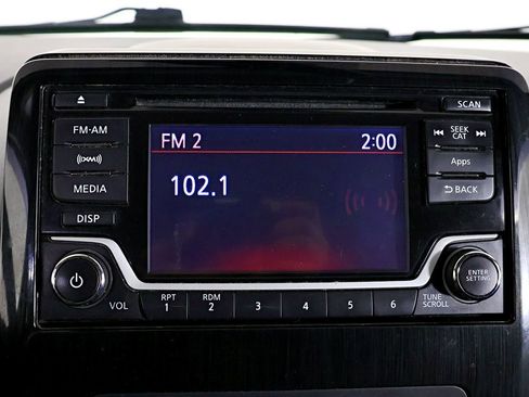 Used 2015 Nissan Titan SV image 43