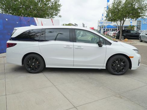 New 2026 Honda Odyssey Sport-L image 4
