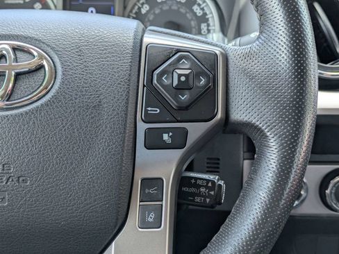 Used 2023 Toyota Tacoma SR5 AWD/4WD image 32