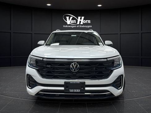 Used 2025 Volkswagen Atlas SEL Premium R-Line AWD/4WD image 2
