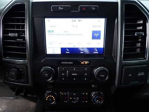 Certified 2022 Ford F250 XLT w/ XLT Premium Package AWD/4WD image 15