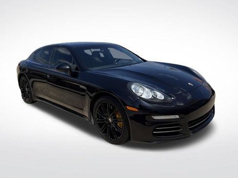 Used 2016 Porsche Panamera 4 AWD/4WD image 3