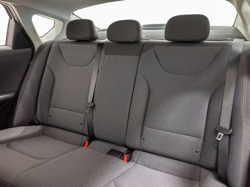 Used 2025 Kia K4 FWD image 23