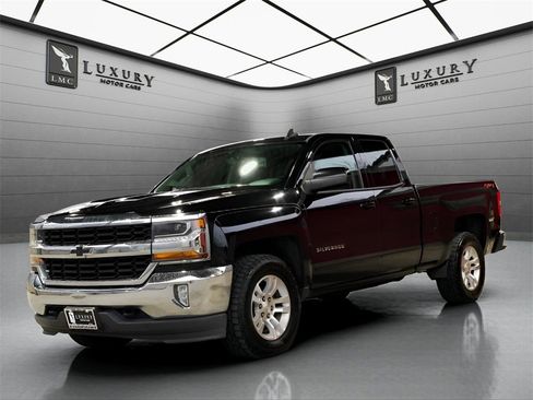 Used 2018 Chevrolet Silverado 1500 LT w/ All Star Edition image 8