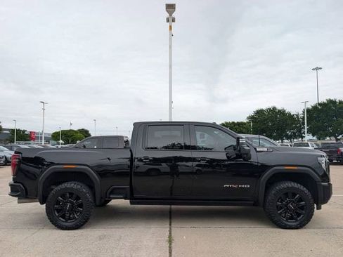 Certified 2024 GMC Sierra 2500 AT4 w/ AT4 Premium Plus Package AWD/4WD image 3