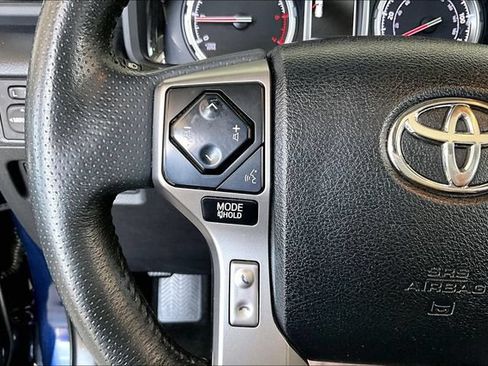 Used 2022 Toyota 4Runner Limited AWD/4WD image 10