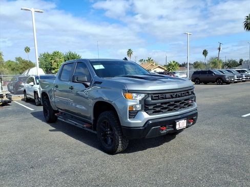 Used 2024 Chevrolet Silverado 1500 Custom Trail Boss w/ LPO, Dark Essentials Package image 7