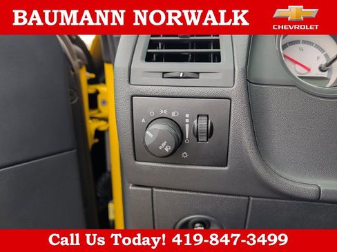 Used 2010 Dodge Challenger R/T RWD image 27