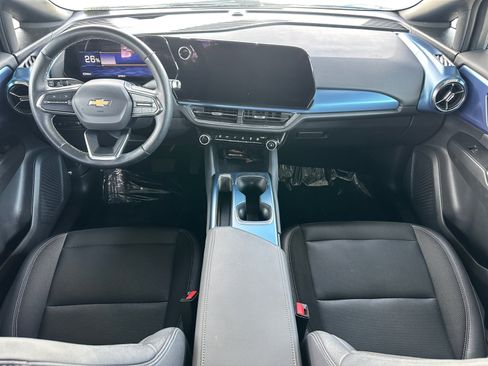 Used 2024 Chevrolet Equinox EV LT FWD image 11