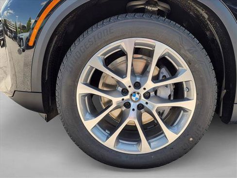 New 2026 BMW X5 xDrive40i AWD/4WD image 10