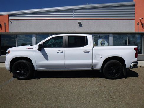 Used 2024 Chevrolet Silverado 1500 RST w/ True North Edition Plus AWD/4WD image 2