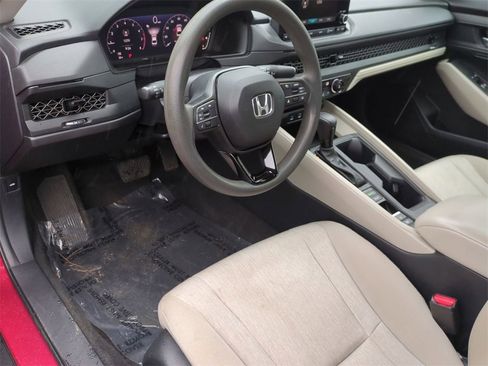Used 2023 Honda Accord LX image 10