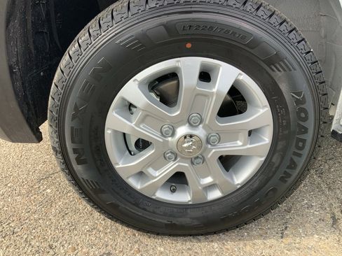 New 2025 RAM ProMaster 3500 w/ Roll-Up Rear Door Package image 16