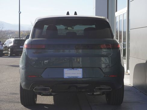 New 2025 Land Rover Range Rover Sport Dynamic SE image 6