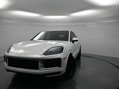 New 2026 Porsche Cayenne Coupe image 1