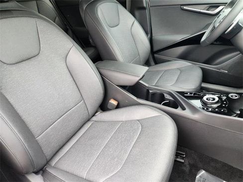 Used 2023 Kia Niro Wave image 14
