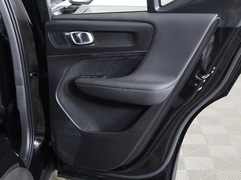 Used 2023 Volvo XC40 B5 Plus w/ Protection Package Premier image 28