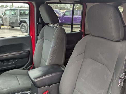 Used 2023 Jeep Wrangler Sport S image 14