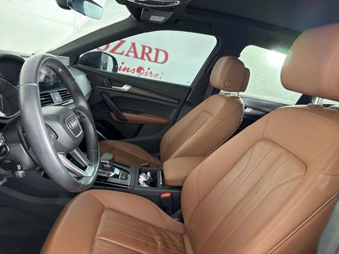 Used 2022 Audi Q5 2.0T Premium image 11