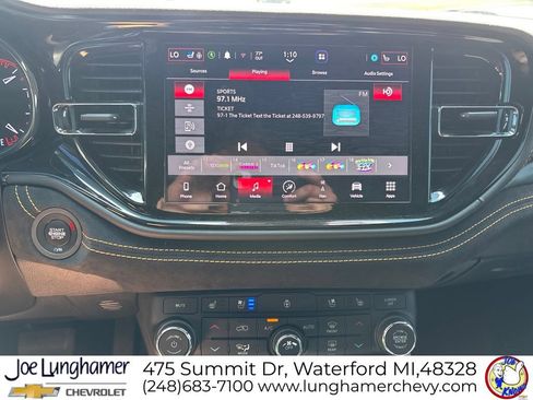 Used 2023 Dodge Durango R/T w/ Hemi Orange Plus Package AWD/4WD image 15