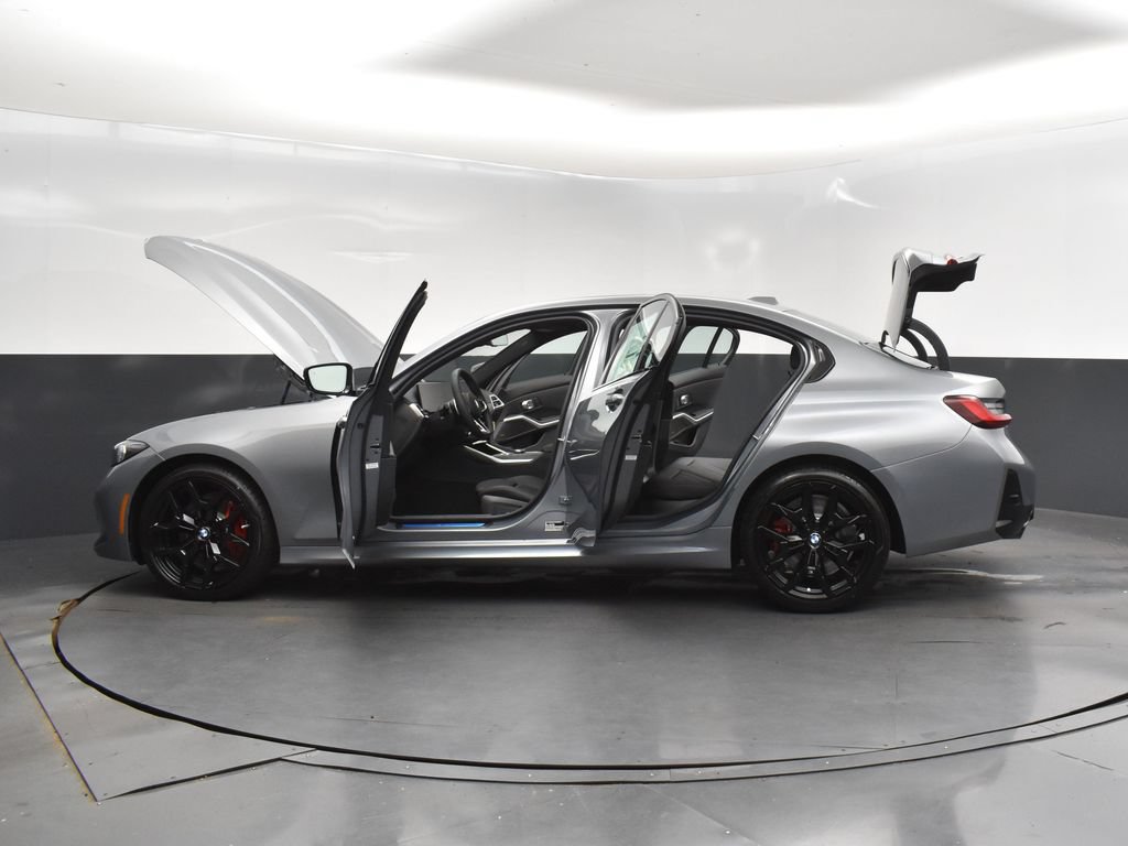 Used 2026 BMW 330i Sedan w/ M Sport Package RWD image 47