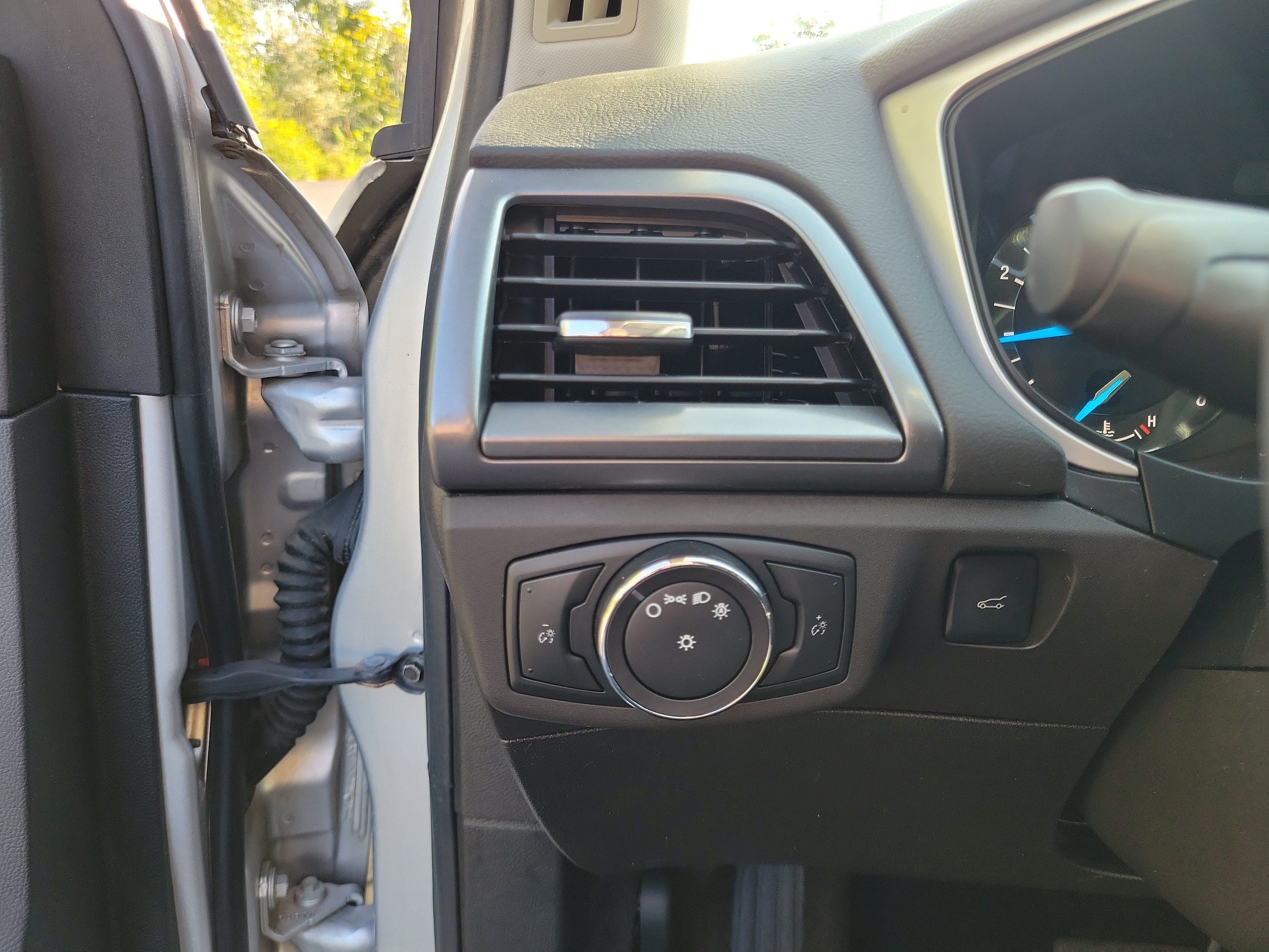 Used 2015 Ford Fusion S FWD image 20