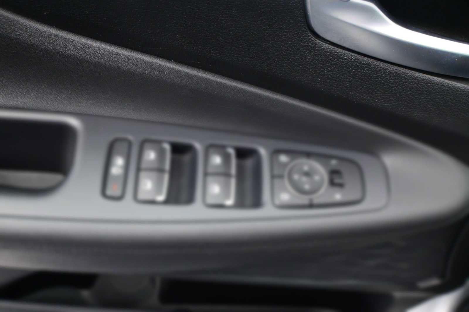 Used 2023 Hyundai Santa Fe SEL AWD/4WD image 10
